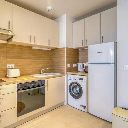 Climatise Hemerac - Centre Apartment