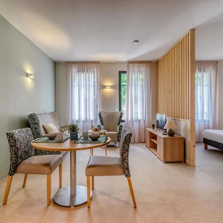 Apartment Climatise Hemerac - Centre *